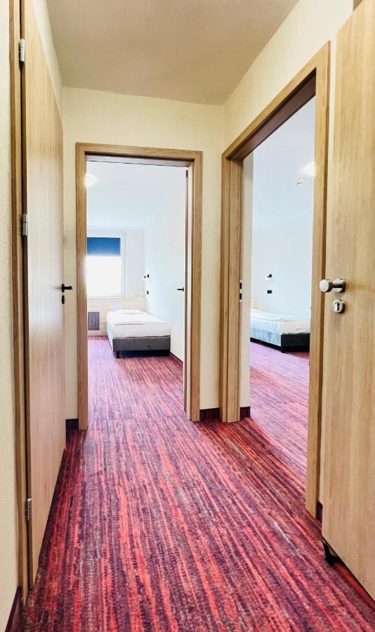 Hotel Rok Краков Экстерьер фото