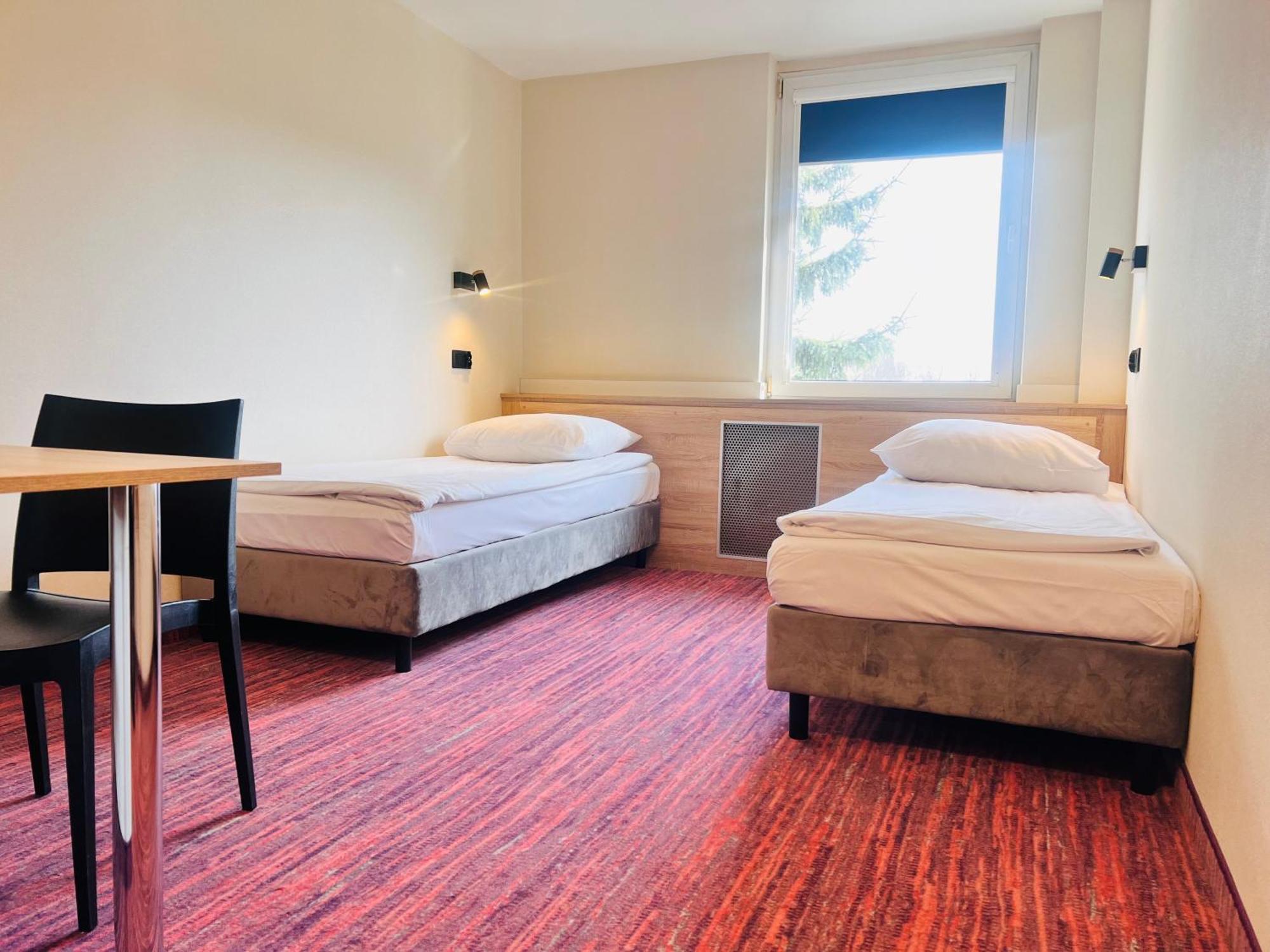 Hotel Rok Краков Экстерьер фото